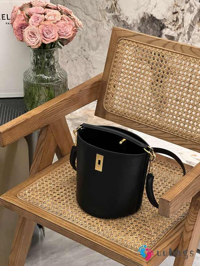 Celine teen bucket in black 16x18x16cm - 1