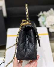 Chanel Coco handle in black with gold buckle 23cm - 6