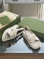 Gucci logo sandal in white EU 35-41 - 3