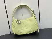 Louis Vuitton M82391 mini moon handbag in green 20.5x11x5 cm - 1