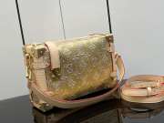 Louis Vuitton M22944 side trunk in gold 21x14x6cm - 1