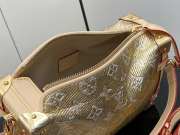 Louis Vuitton M22944 side trunk in gold 21x14x6cm - 3