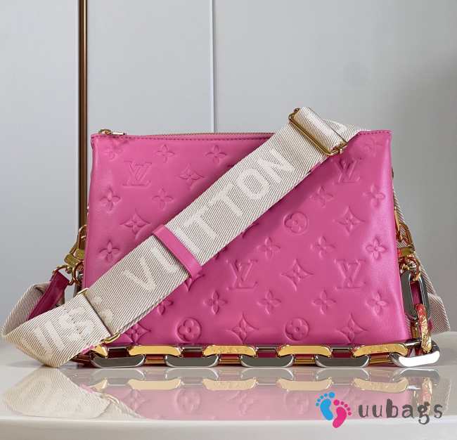 Louis Vuitton Coussin In Pink 26x20x12cm - 1