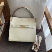 Tory Burch Lee Radziwill In White 24x27x12cm - 1