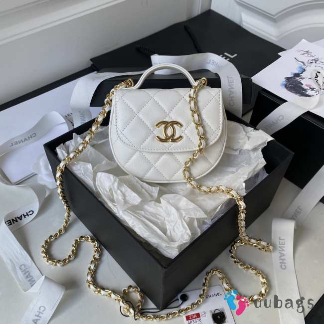 Chanel 23A flap bag in white with gold buckle 12cm - 1