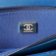 Chanel 23A logo flap bag in blue with gold buckle 19cm - 2