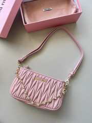 Miumiu 9096 crystal chain in pink 19cm - 1