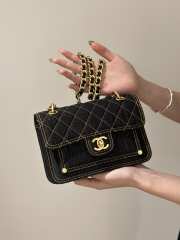 Chanel denim flap bag in black 19x13x5cm - 1