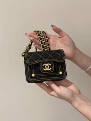 Chanel small denim flap bag in black 10x13cm - 1