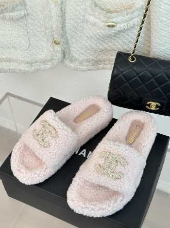 Chanel Fur Slides In Pink EU 35-40