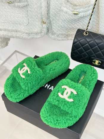 Chanel Fur Slides In Green EU 35-40