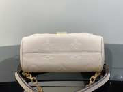 Louis Vuitton M45813 off-white favorite 24x14x9cm - 2