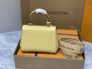 Louis Vuitton M22616 Chicken Yellow Cluny BB 20x16x7.5cm - 5