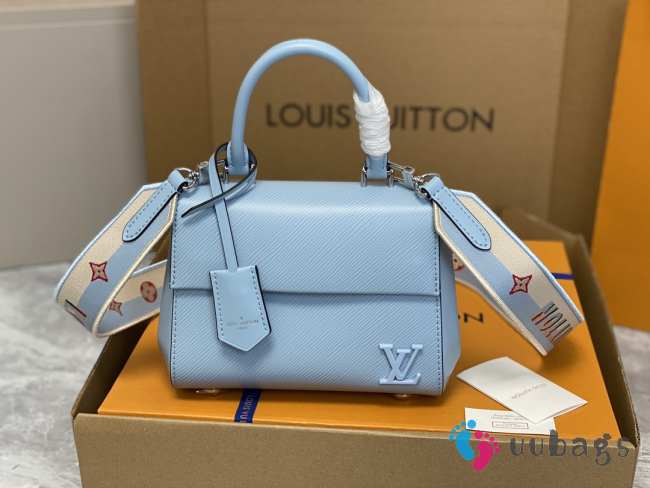 Louis Vuitton M22617 Sky Blue Cluny BB 20x16x7.5cm - 1