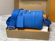 Louis Vuitton M22486 city keepall bag 27x17x13cm - 1