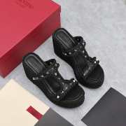 Valentino Black Garavani Rockstud Torchon wedge sandals - 3