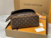 Louis Vuitton M46696 toiletry bag 28x15x16.5cm - 4