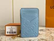 Louis Vuitton M81882 full leather embossed blue card holder 12x8x0.8cm - 4