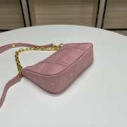 MCM 8865 shoulder bag in pink 21x13cm - 6