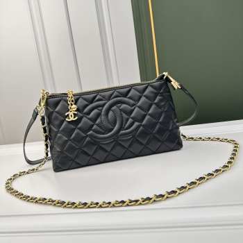 Chanel small bag in black 27x15cm