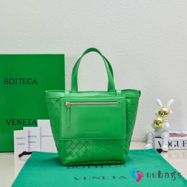 Bottega Veneta small shopping bag in green 23x18.5x15cm - 1