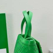 Bottega Veneta small shopping bag in green 23x18.5x15cm - 6