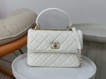 Chanel 92236 trendy in white 25x12x17cm