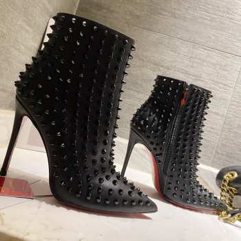 Christian Louboutin boots in black EU 34-41