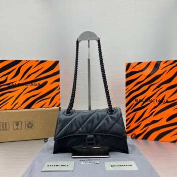 Balenciaga 92832 crush in black 25x15x9.5cm