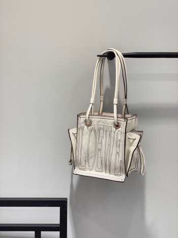 Loewe 66095 vintage in white 19x13x20cm