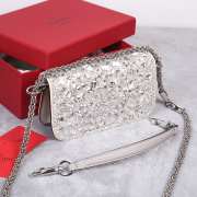 Valentino small white logo shoulder bag with crystals - 4