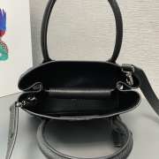 Prada Double leather mini-bag in black 25x18.5x12.5cm - 5