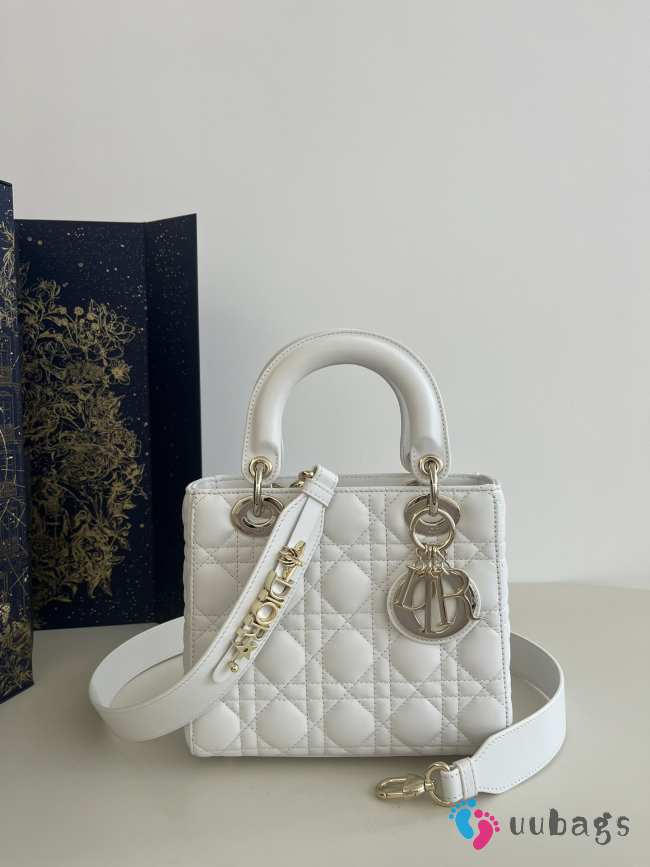 Dior Lady In White With Silver Buckle 20x8x17cm - 1