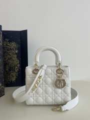 Dior Lady In White With Silver Buckle 20x8x17cm - 1