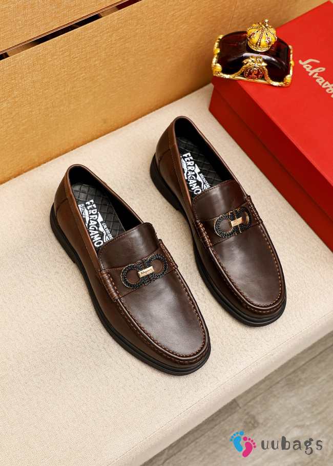 Ferragamo casual leather shoes in brown - 1