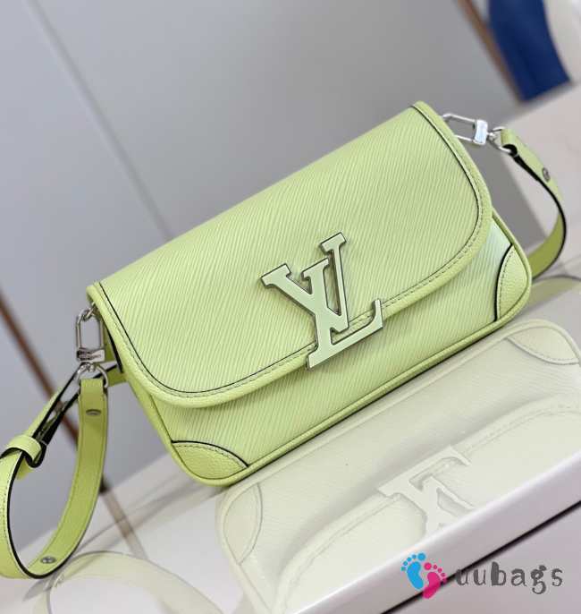 LV M22960 Buci Bag In Green 24.5x15.5x9cm - 1