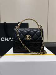 Chanel 23B handle black with gold buckle 14.5x12x6cm - 4