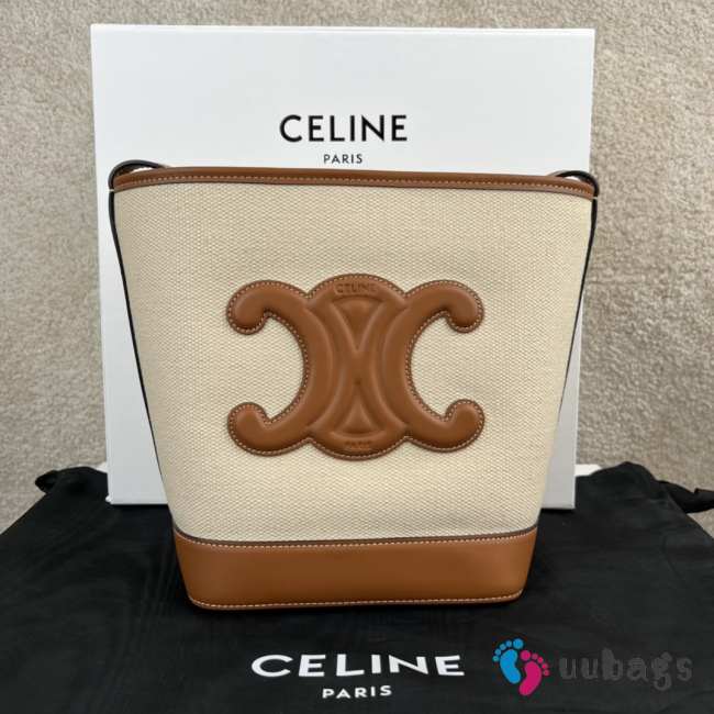 Celine Cuir Triomphe In Brown 18x22x13cm - 1