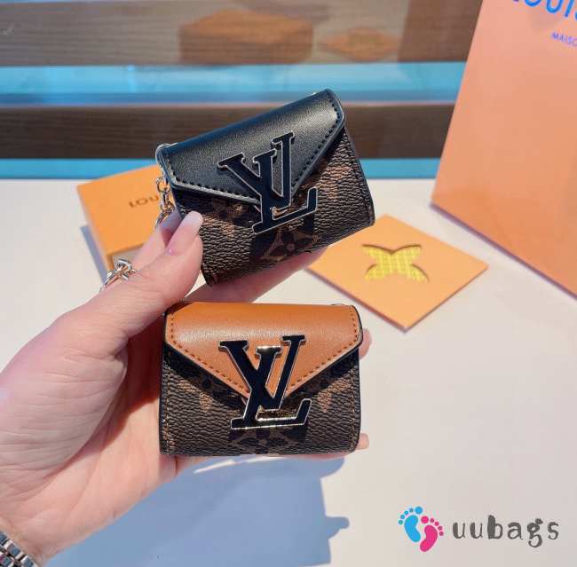 LV key chain earphone bag - 1