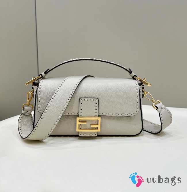 Fendi Baguette In White 28x6.5x15cm - 1