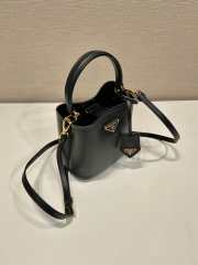 Prada Brown Panier Shearling Mini bag 15x16x9.5cm - 2