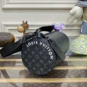 Uubags | Louis Vuitton M46691 Soft Polochon MM 33x17x17cm - 3