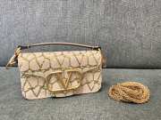 Valentino Garavani With Gold Hardware In Beige 20cm - 6