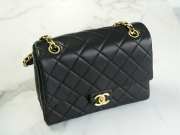 Chanel black flap bag with gold buckle 23x17x8cm - 4