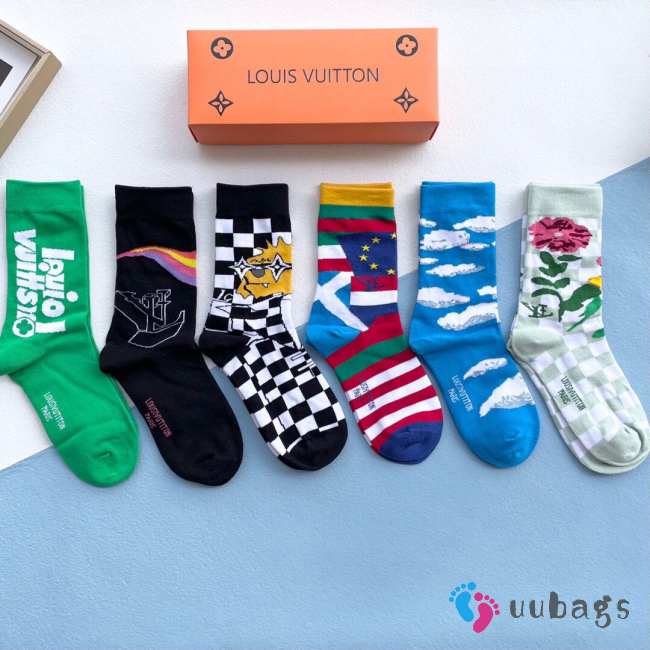 LV set 5 socks - 1