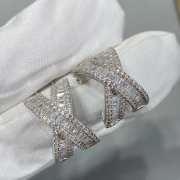 Chanel cross baguette diamond earrings - 4