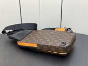 Louis Vuitton M46718 Avenue shoulder bag 20x31x7cm - 6