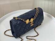 Chanel 23A flap bag with gold buckle in blue 20.5cm - 5