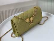 Chanel 23A flap bag with gold buckle in green 20.5cm - 6