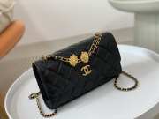 Chanel 23A flap bag with gold buckle in black 20.5cm - 6